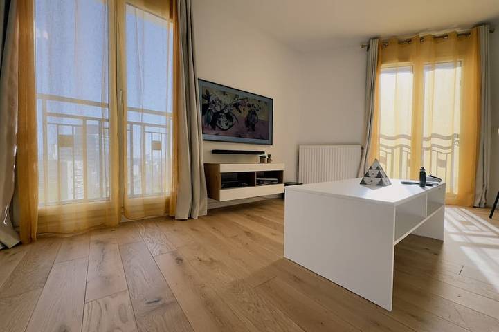 Gîte pour 4 personnes, avec Balcon dans Paris La Défense Arena