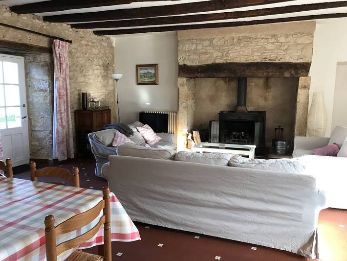 Gîte pour 7 personnes, avec terrasse ainsi que piscine et jardin, animaux acceptés à Saint-Martial-d'Albarède - 3