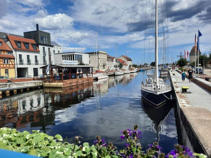 Ganze Ferienwohnung, Ferienhaus am Waldesrand in Viereck, Vorpommern Greifswald