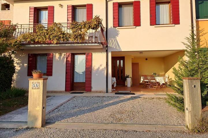 Ferienhaus für 6 Personen, mit Terrasse und Garten - 1