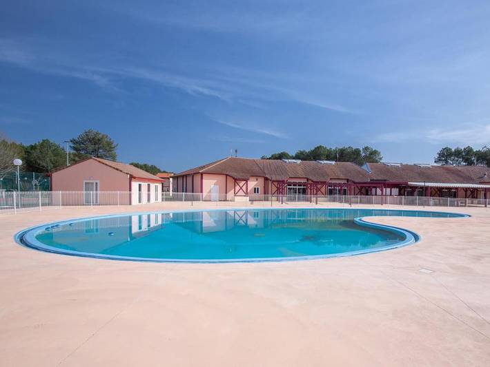 Apartahotel para 4 personas, con piscina en Landes