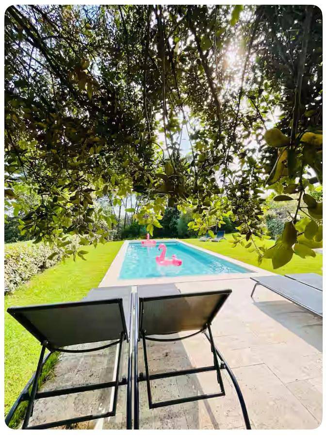 Authentique bergerie en pierre avec jacuzzi, piscine et massages La grange des amoureux in Le Beausset, Côte méditerranéenne (France)