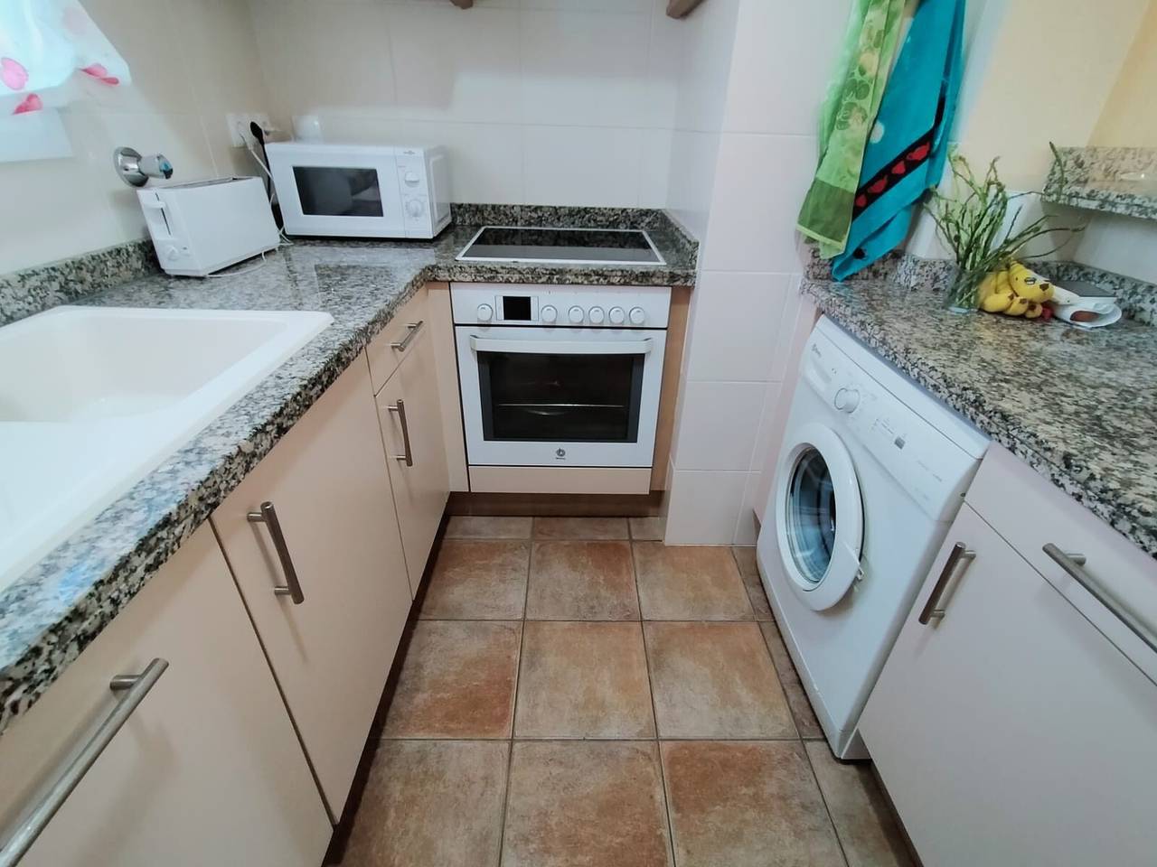 Entire apartment, Apartment 'Met Oliva' in Oliva Near the Beach and Equestrian Center in Oliva, Costa Blanca