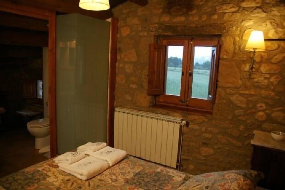 Casas Rurales La Salada für 4 personen in Lladurs, Lleida Provinz