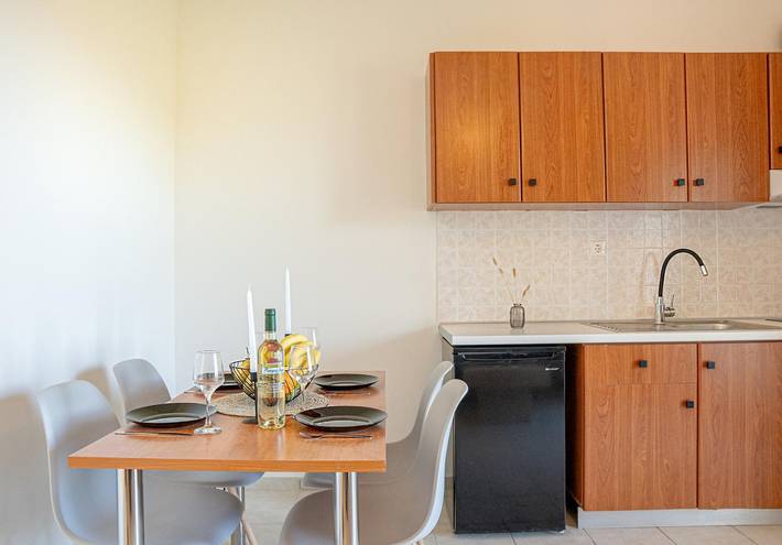 Ferienwohnung für 3 Personen, mit Garten und Terrasse sowie Pool, kinderfreundlich in Heraklion - 4