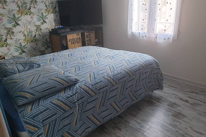 Location de vacances pour 7 personnes, avec jardin ainsi que jacuzzi et terrasse à Sausset-les-Pins - 3