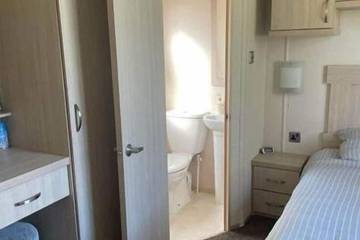 Log Cabin for 6 People in Bexhill, East Sussex, Photo 2
