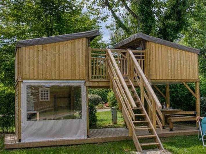 Camping pour 4 personnes, avec bassin pour enfant ainsi que balcon et vue sur le lac dans Périgord Noir - 2