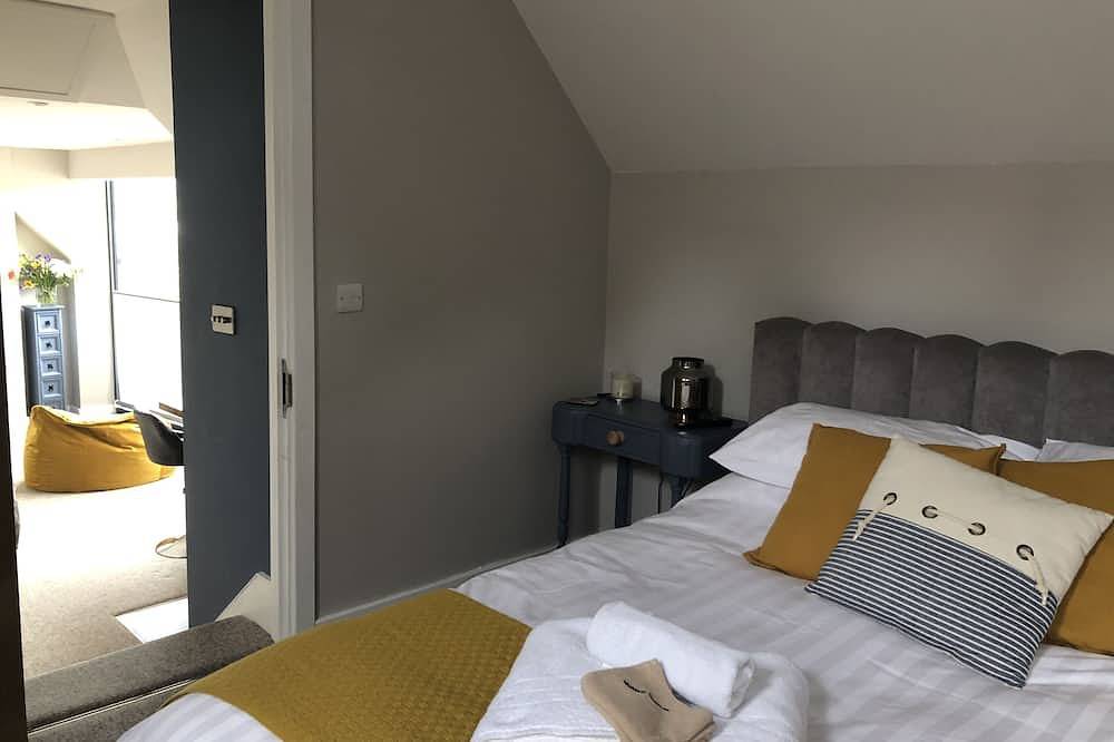 Entire apartment, Alnmouth Close to Beach and golf with Private Parking and Pet Friendly in Alnmouth, Northumberland