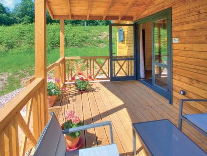 Chalet détente avec spa et sauna près des 1000 Étangs in Fougerolles, Fougerolles-Saint-Valbert