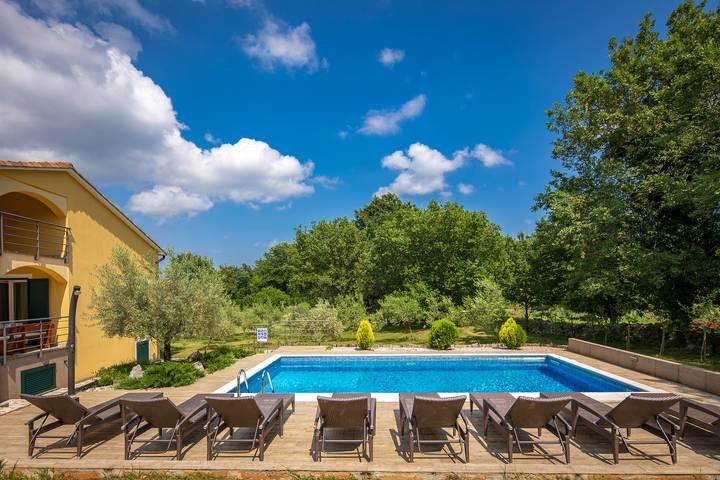 Villa für 8 Personen, mit Pool und Terrasse, mit Haustier in Labin - 2