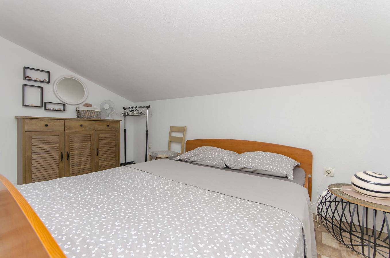 Ganze Wohnung, Apartments Snjezana in Pirovac, Šibenik-Knin