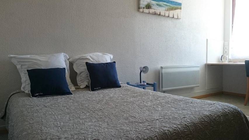 Hôtel pour 2 personnes, avec terrasse, animaux acceptés à Latresne - 4