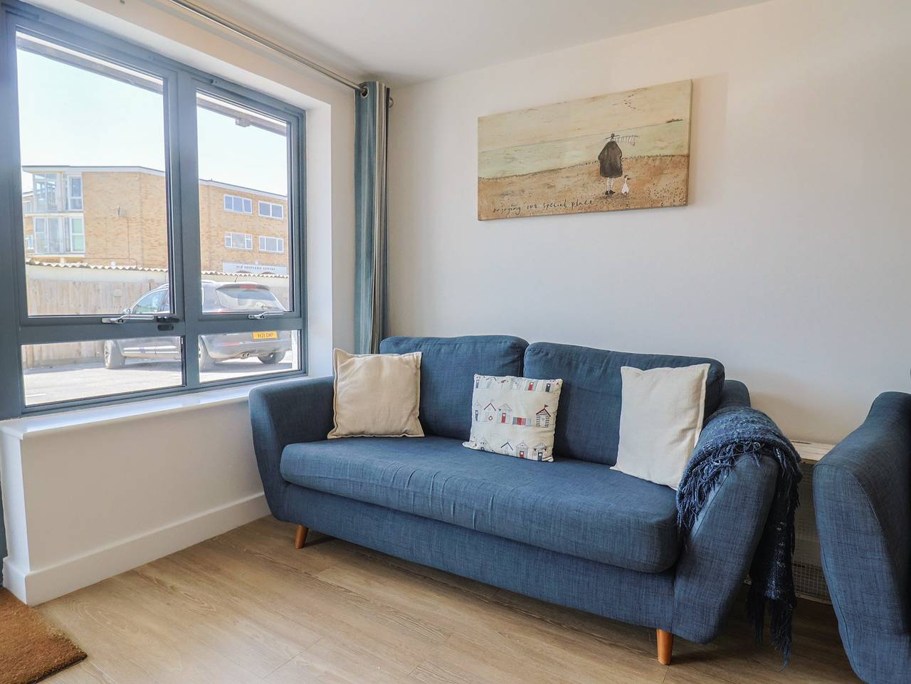 Entire apartment, Harbourwalk in West Bay, Dorset