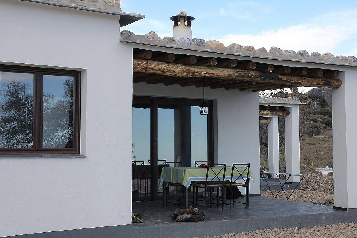 Finca "Holiday home" with swimming pool in Alcútar, Bérchules