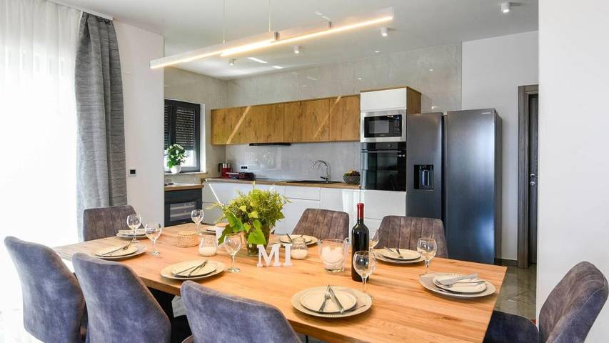 Maison d’hôte pour 8 personnes, avec Balcon et Jacuzzi ainsi que Terrasse et Jardin à Orebić - 3