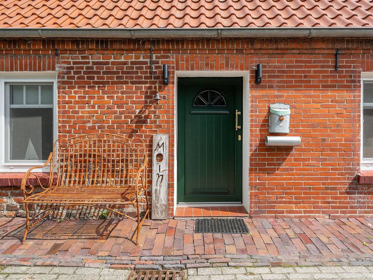 Sandkasten - Historisches 100qm Haus für 4-6 Pers. + Hund mit Kamin, Sauna und großem Garten in Upleward, Krummhörn