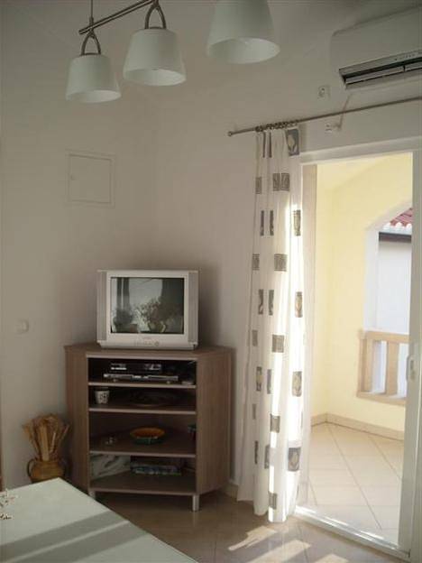 Ganze Wohnung, Ferienwohnung in Bol mit Meerblick, Terrasse, Klimaanlage, W-Lan (3417-2) in Bol, Brac
