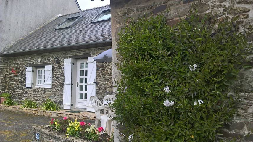 " Le petit Clos" in Carhaix-Plouguer, Châteaulin und Umgebung