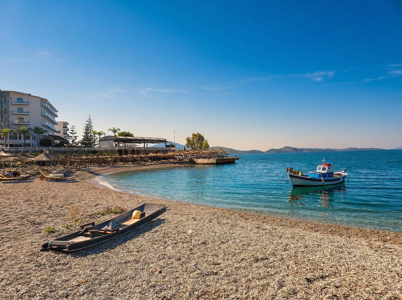 Appartamento intero, Appartamento vacanze per 3 persone con balcone in Saranda, Valona