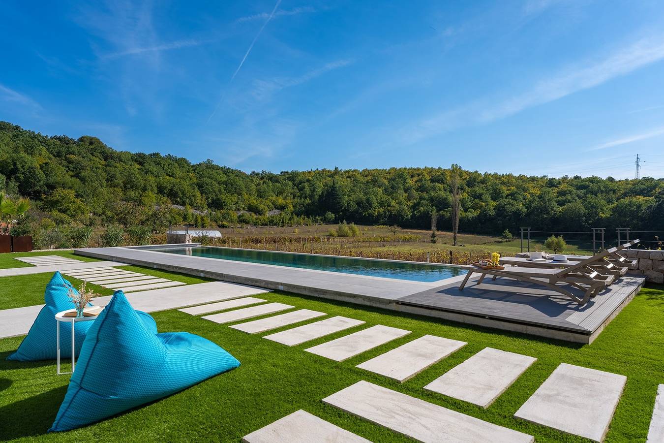 Villa Depollo mit 44 m2 beheiztem Pool, 6 Schlafzimmern, Hinterland von Makarska in Imotski, Makarska Riviera