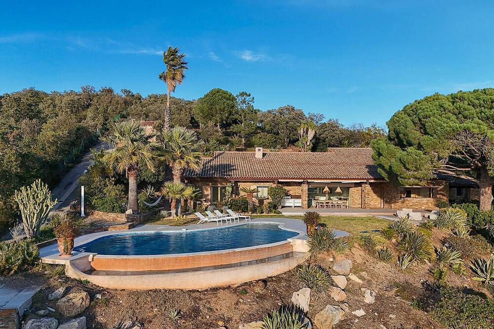 Bormes-les-Mimosas in Brégançon, Bormes-les-Mimosas