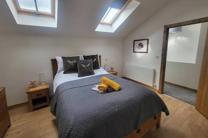Cottage for 5 people, with Hot tub and Terrace as well as Garden in Honiton