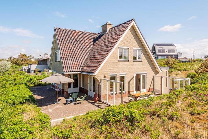 Villa voor 8 personen, with Terras and Tuin as well as Uitzicht in Bergen aan Zee
