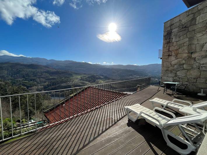 Location de vacances pour 4 personnes, avec terrasse ainsi que jardin et piscine, animaux acceptés dans Arcos de Valdevez - 4