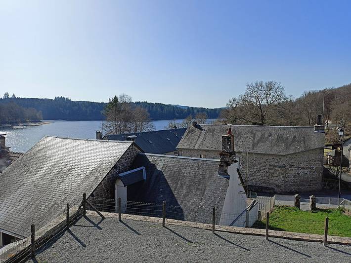 Gîte pour 3 personnes, avec vue sur le lac, animaux acceptés