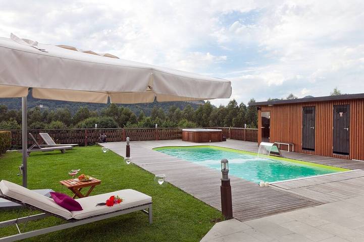 Gîte pour 4 personnes, avec Balcon et Jardin ainsi que Piscine et Sauna à Plentzia
