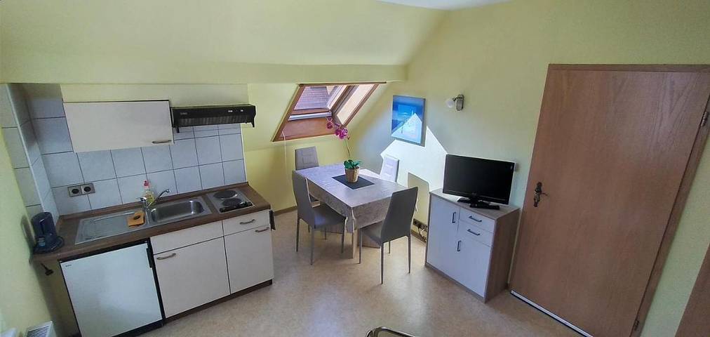 Ferienwohnung für 2 Personen, mit Garten und Ausblick in Neuglobsow - 4