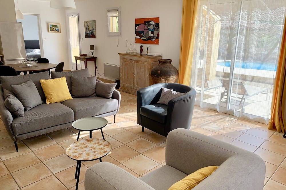 Gemütliche Villa mit Privatpool und guten Leistungen in Crestet, Parc naturel régional du Mont-Ventoux