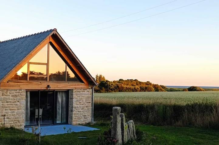 Gîte pour 4 personnes, avec jardin dans Plage Kerouiny