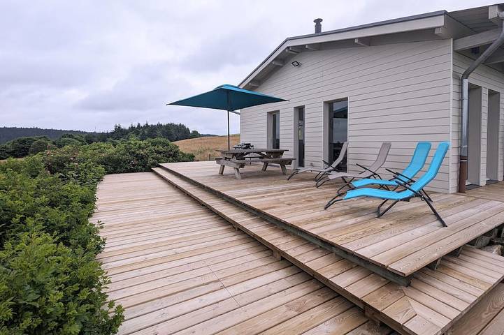 Gîte pour 6 personnes, avec jardin dans Le Mas-de-Tence