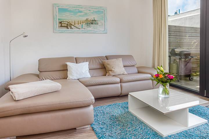 Ferienhaus für 6 Personen, mit Terrasse und Garten sowie Sauna in Heiligenhafen - 2