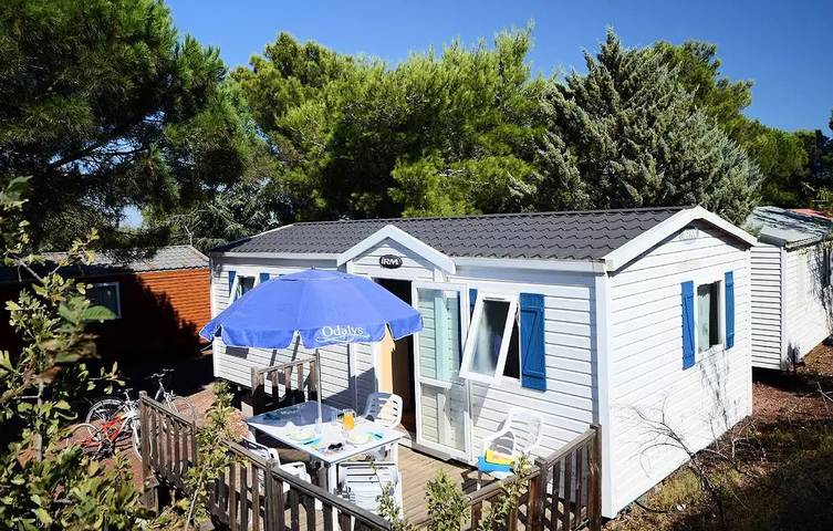 Camping pour 6 personnes, avec Piscine