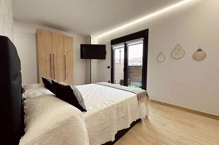 Ganze Wohnung, Flower Deluxe Low with Garden-6083 in Noja, Kantabrische Küste