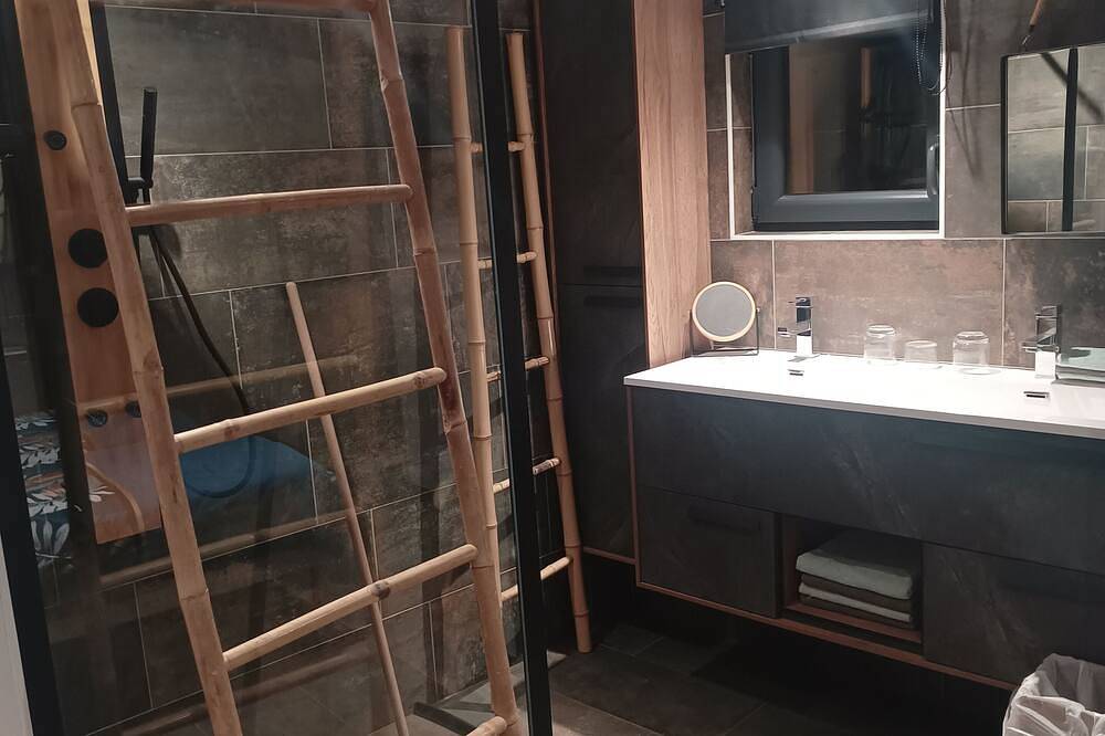 Gîte 4 people, air-conditioned, swimming pool, 30mn Puy du Fou, with family or friends. in Chantonnay, Región de La Roche-sur-Yon