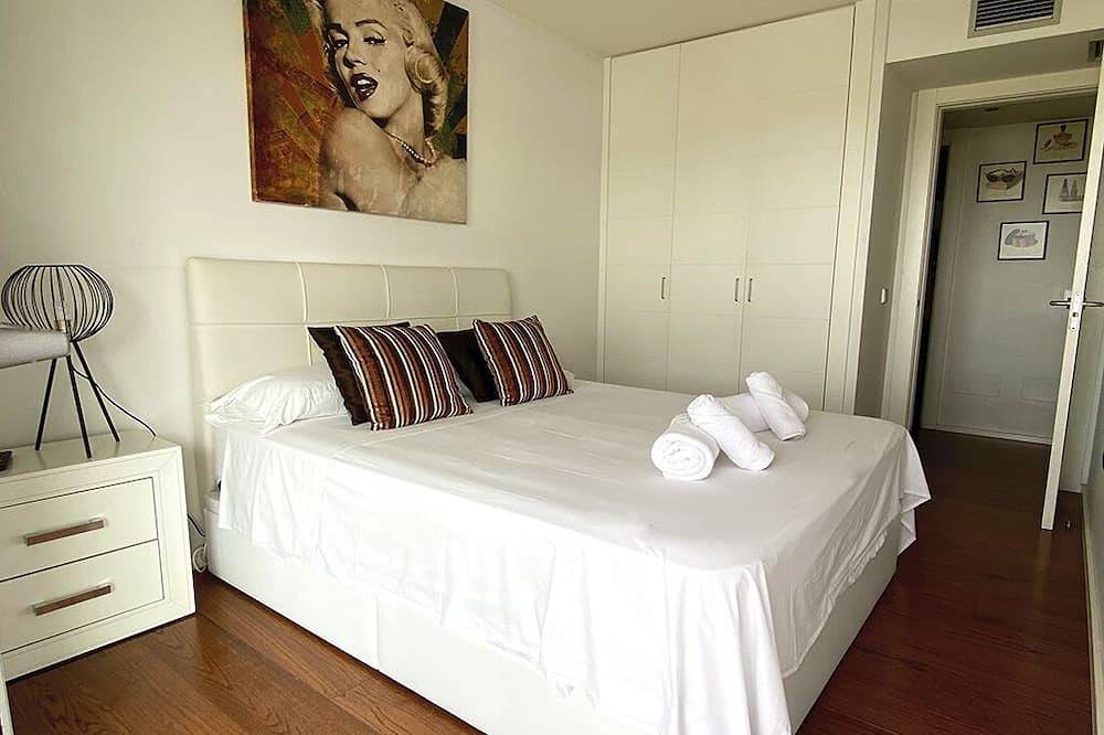 Entire apartment, Francisco Apartment Marina de Botafoch in Talamanca, Ibiza (Municipality)