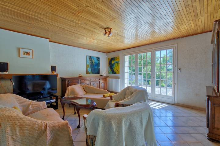 Location de vacances pour 6 personnes, avec jardin et terrasse à Le Château-d'Oléron - 2