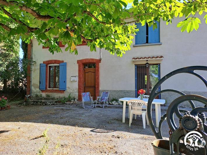 Gîte pour 4 personnes, avec terrasse, animaux acceptés dans le Tarn