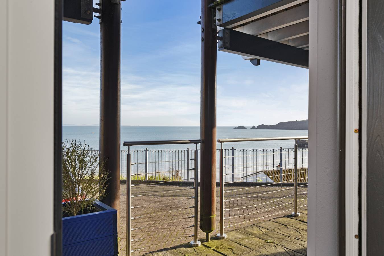 The Chandlery - Spectacular Sea Views, Parking in Saundersfoot, Pembrokeshire