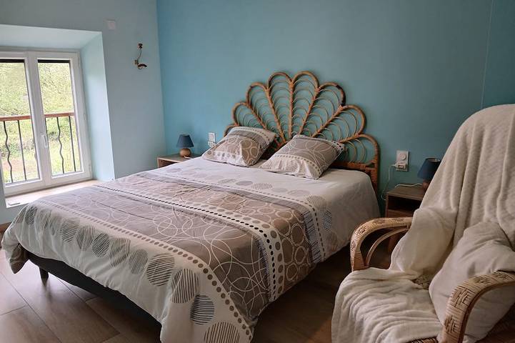 Location de vacances pour 4 personnes, avec terrasse à Cerdon (Ain) - 4