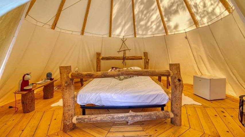 Gîte pour 2 personnes, avec terrasse ainsi que jacuzzi et bassin pour enfant à Bizanet - 2