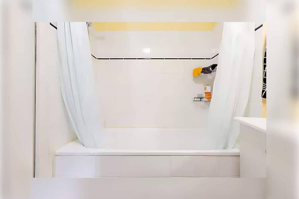 Private Room in Lille Centre in Wazemmes (Lille), Rijsel