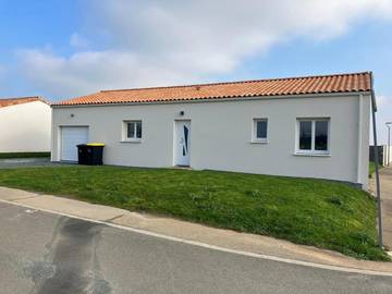 Location de vacances pour 11 personnes, avec jardin et terrasse, animaux acceptés dans Petosse