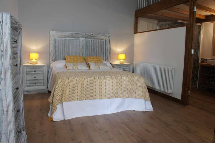 Appartement entier, O Muiño - Maison Ferrador (Ribeira Sacra) in Sober, Reserva da Biosfera Ribeira Sacra e Serras do Oribio e Courel