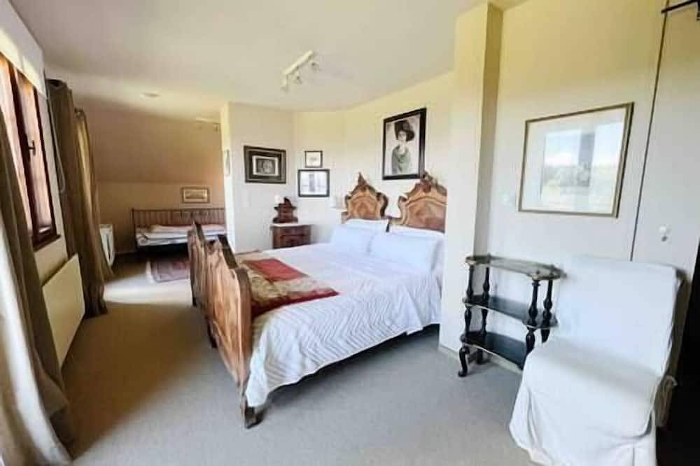 Österreichische Luxusvilla mit Pool/Feuerstelle im Freien in Ebenthal in Kärnten, Klagenfurt-Land