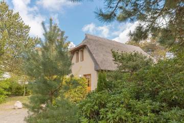 Ferienwohnung für 3 Personen, mit Terrasse und Garten in Wustrow